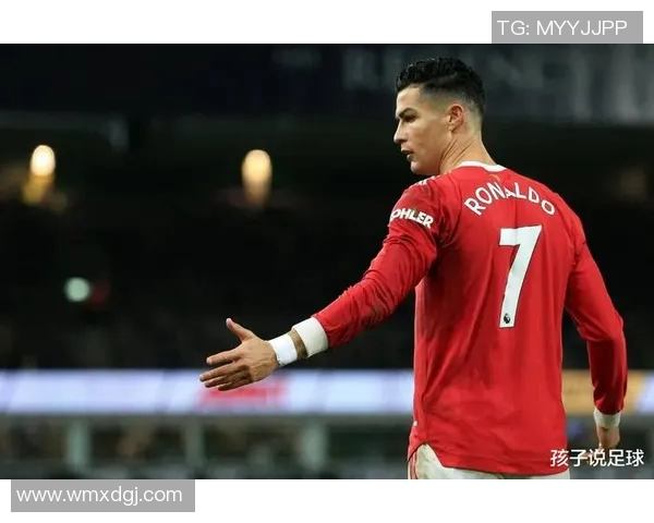 当看见足球球星的瞬间你会感受到什么他们背后隐藏的故事和情感世界